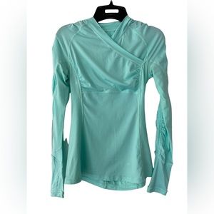 Lululemon Aqua Blue Top - Size 4